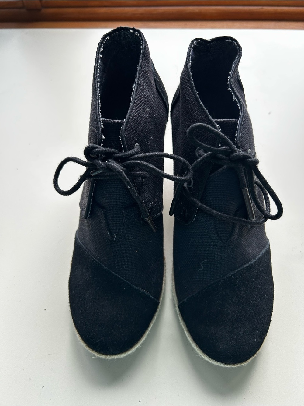 Toms shoes